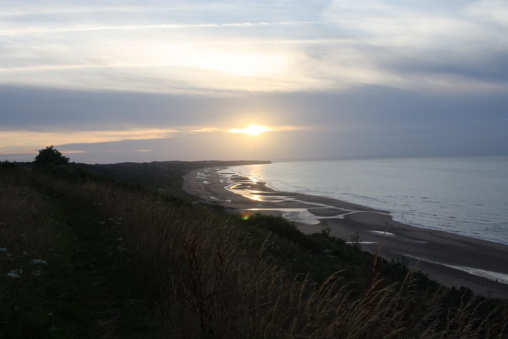 Udsigt ned over Omaha Beach fra WN60